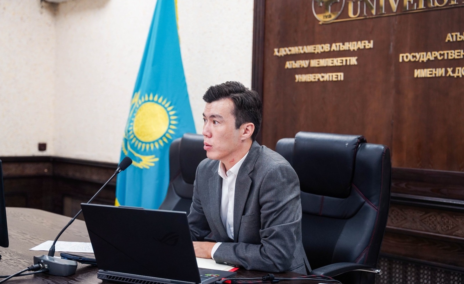 ЖАС ҒАЛЫМДАР КЕҢЕСІ ЖОСПАРЫН ТАЛҚЫЛАДЫ