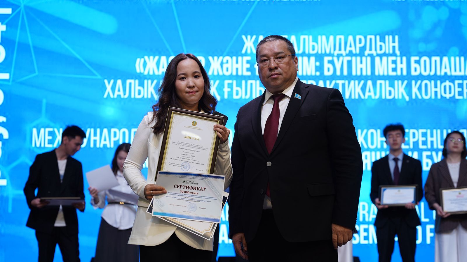 Экономика және құқық факультетінің студенттері – республикалық деңгейде жоғары нәтиже көрсетті!