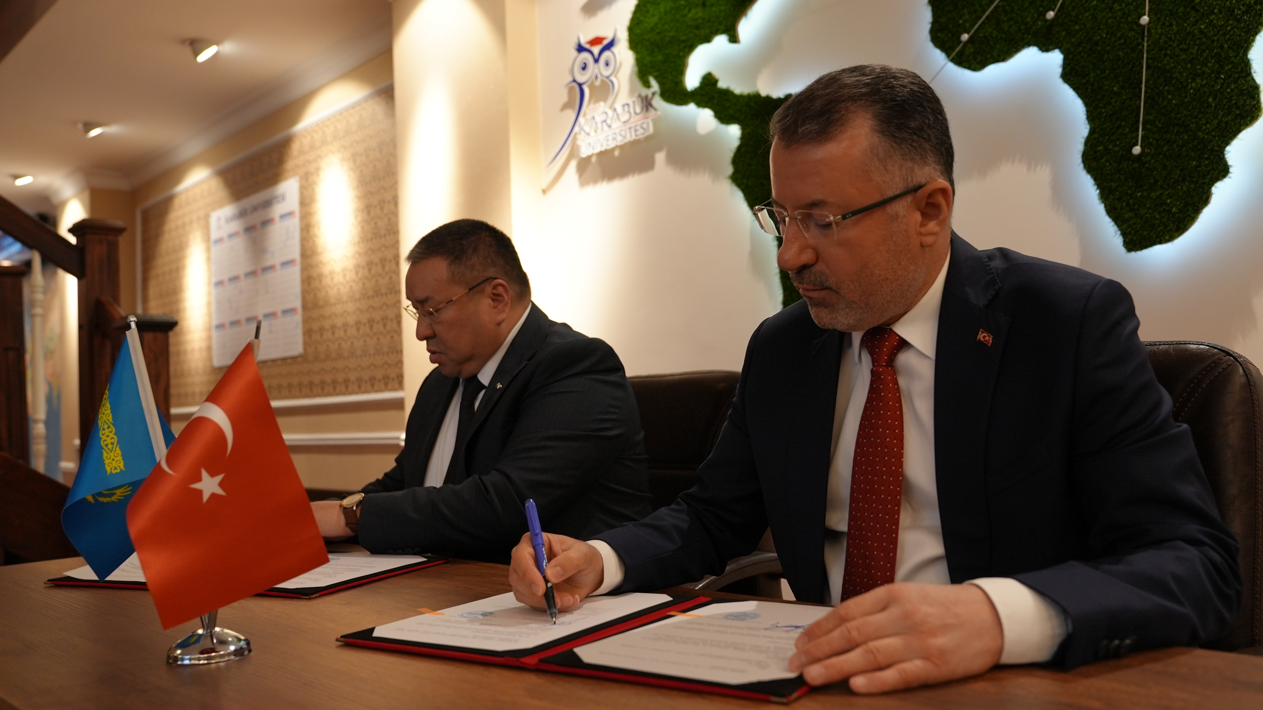 АТЫРАУ – ҚАРАБҮК: ҚОС ДИПЛОМДЫ МАГИСТРАТУРА БАҒДАРЛАМАСЫ ІСКЕ ҚОСЫЛДЫ