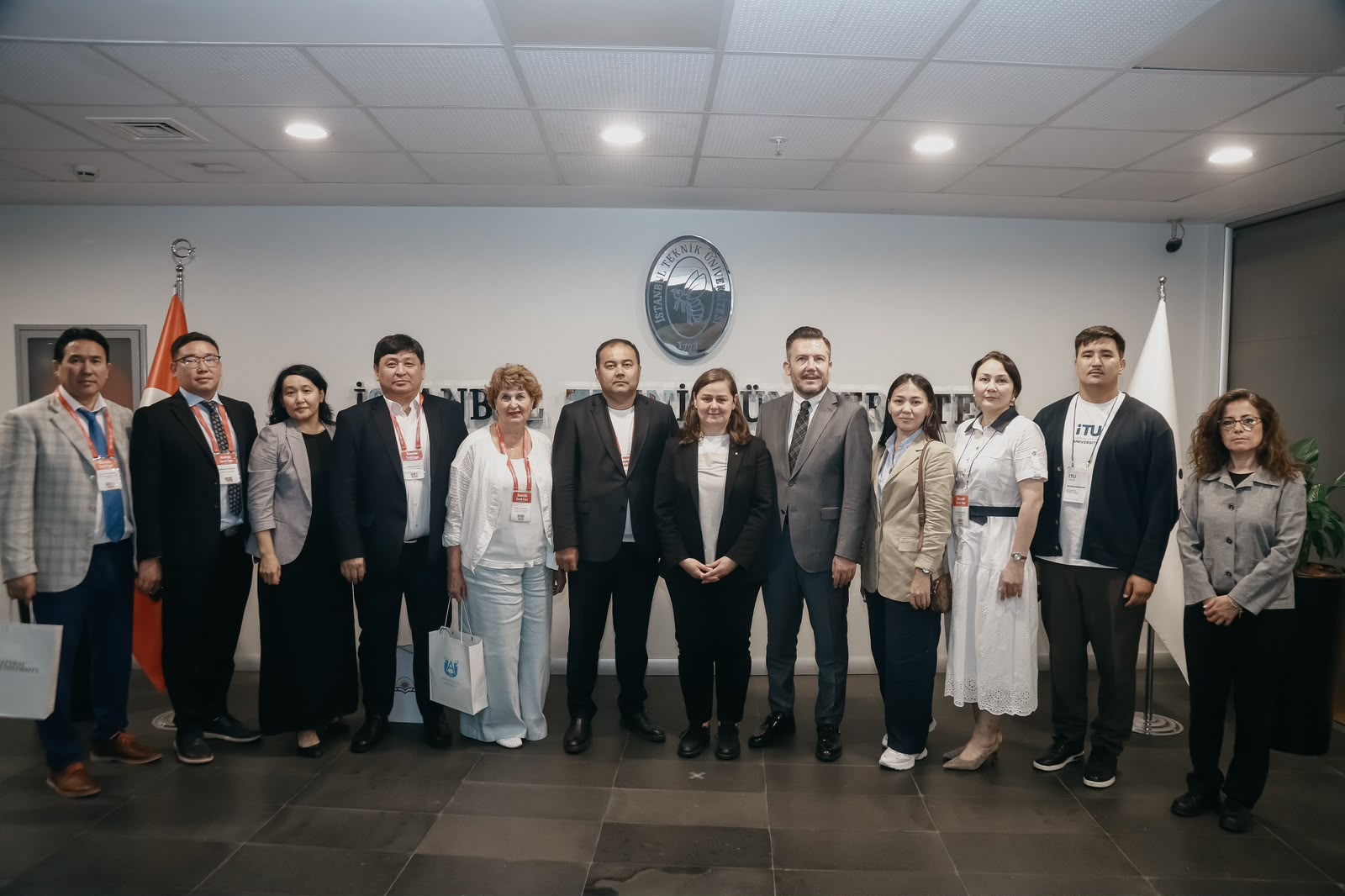 Халел Досмұхамедов атындағы Атырау университетінің  делегациясы Ыстанбұлдағы білім беру көрмесінде халықаралық ынтымақтастықты кеңейтті