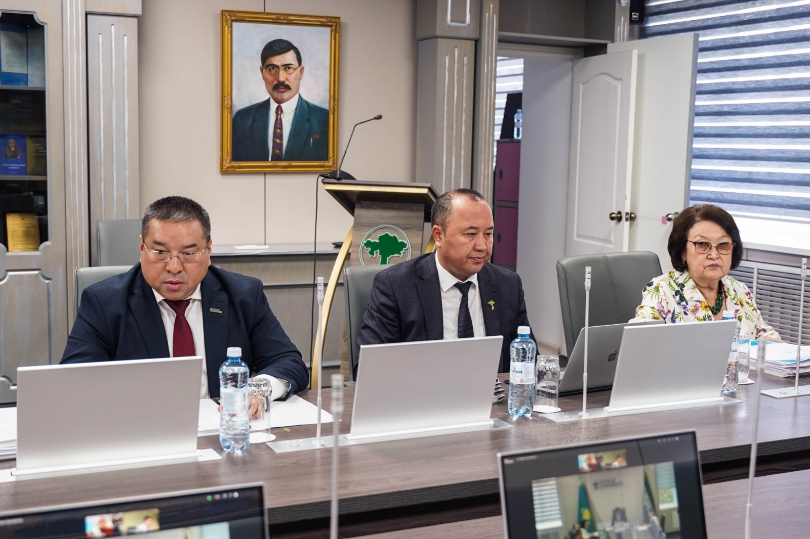 ДИРЕКТОРЛАР КЕҢЕСІНІҢ КЕЗЕКТІ ОТЫРЫСЫ ӨТТІ