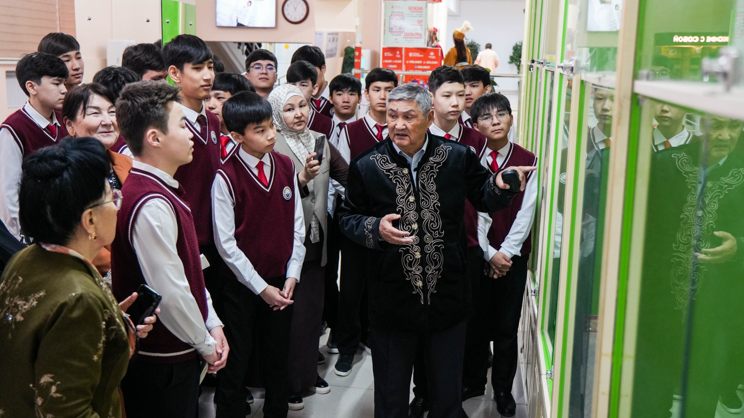 “Zhádiger kórseń zhinai zhúr”: Educational Meeting Held at Atyrau University