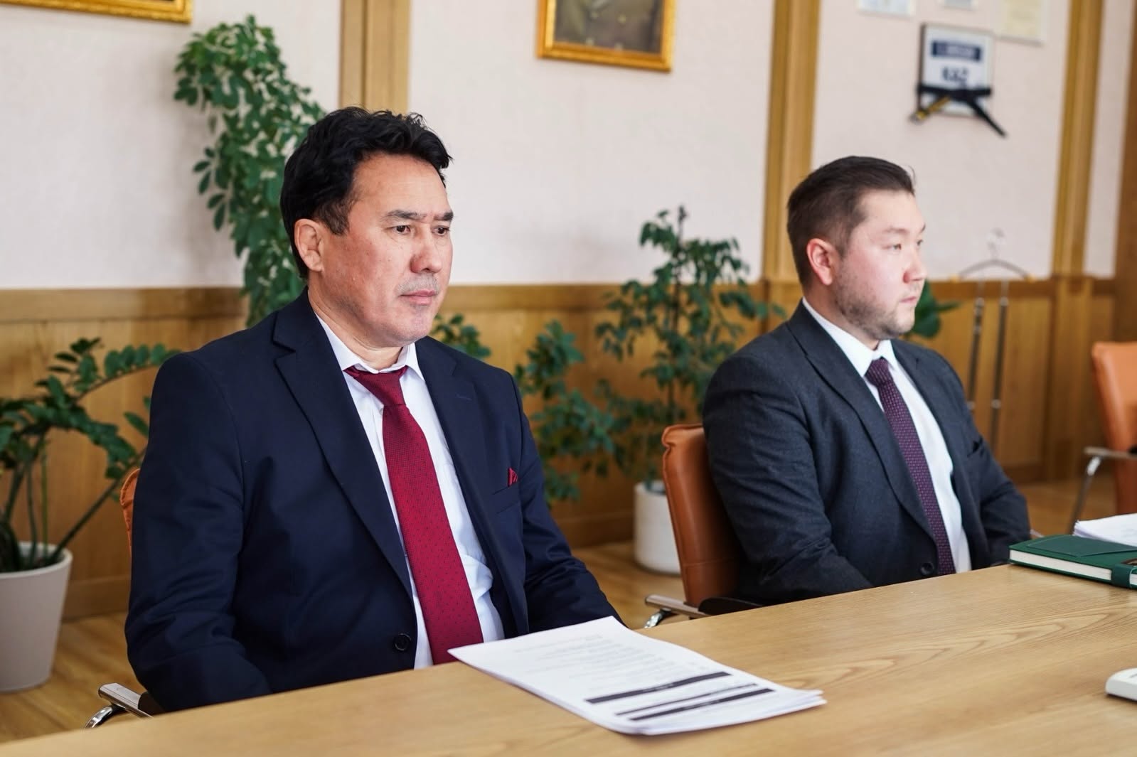 ОМАН ПРОФЕССОРЫ ДӘРІС БЕРЕДІ