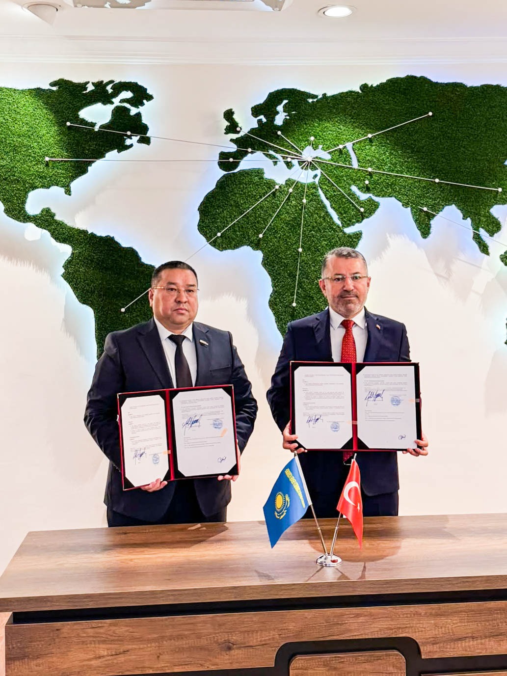 АТЫРАУ – ҚАРАБҮК: ҚОС ДИПЛОМДЫ МАГИСТРАТУРА БАҒДАРЛАМАСЫ ІСКЕ ҚОСЫЛДЫ
