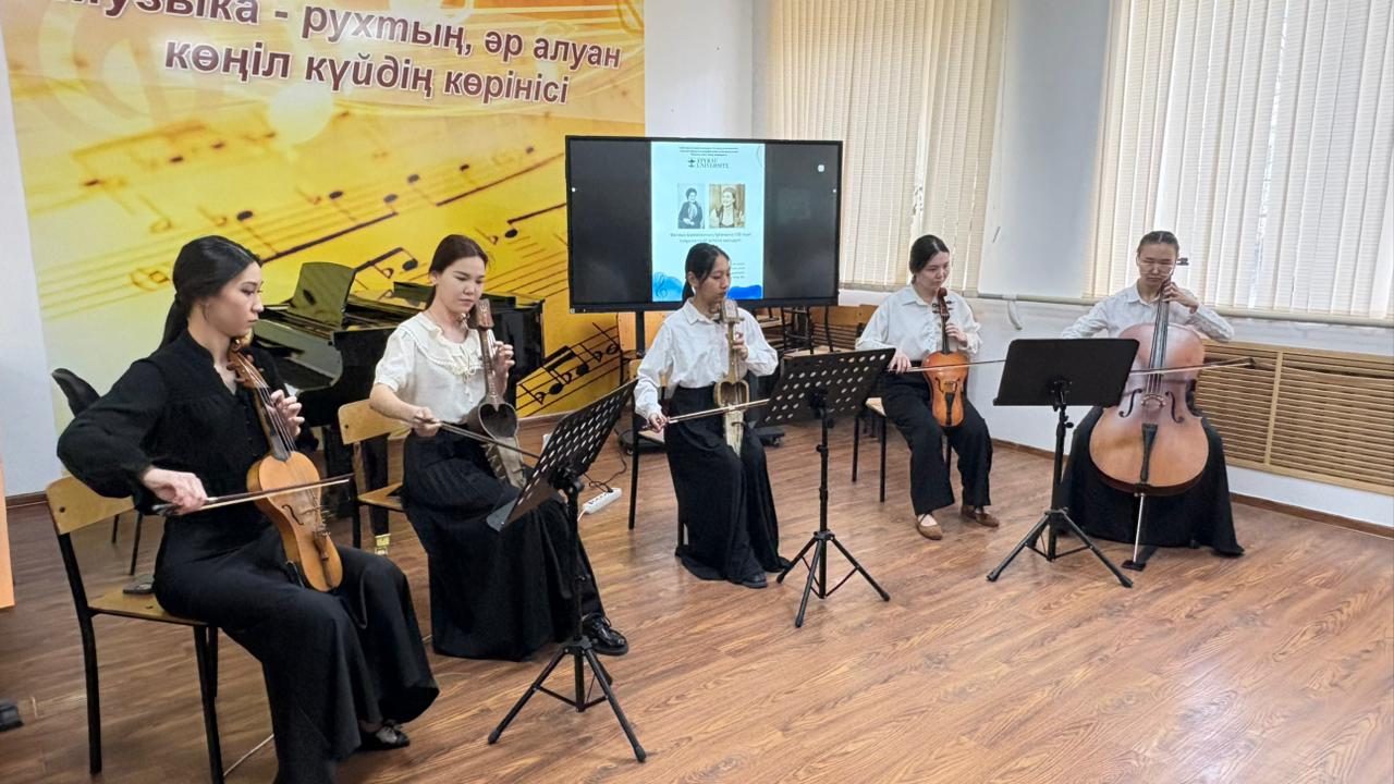 Фатима Балғаеваның 100 жылдық мерейтойына арналған салтанатты кеш өтті