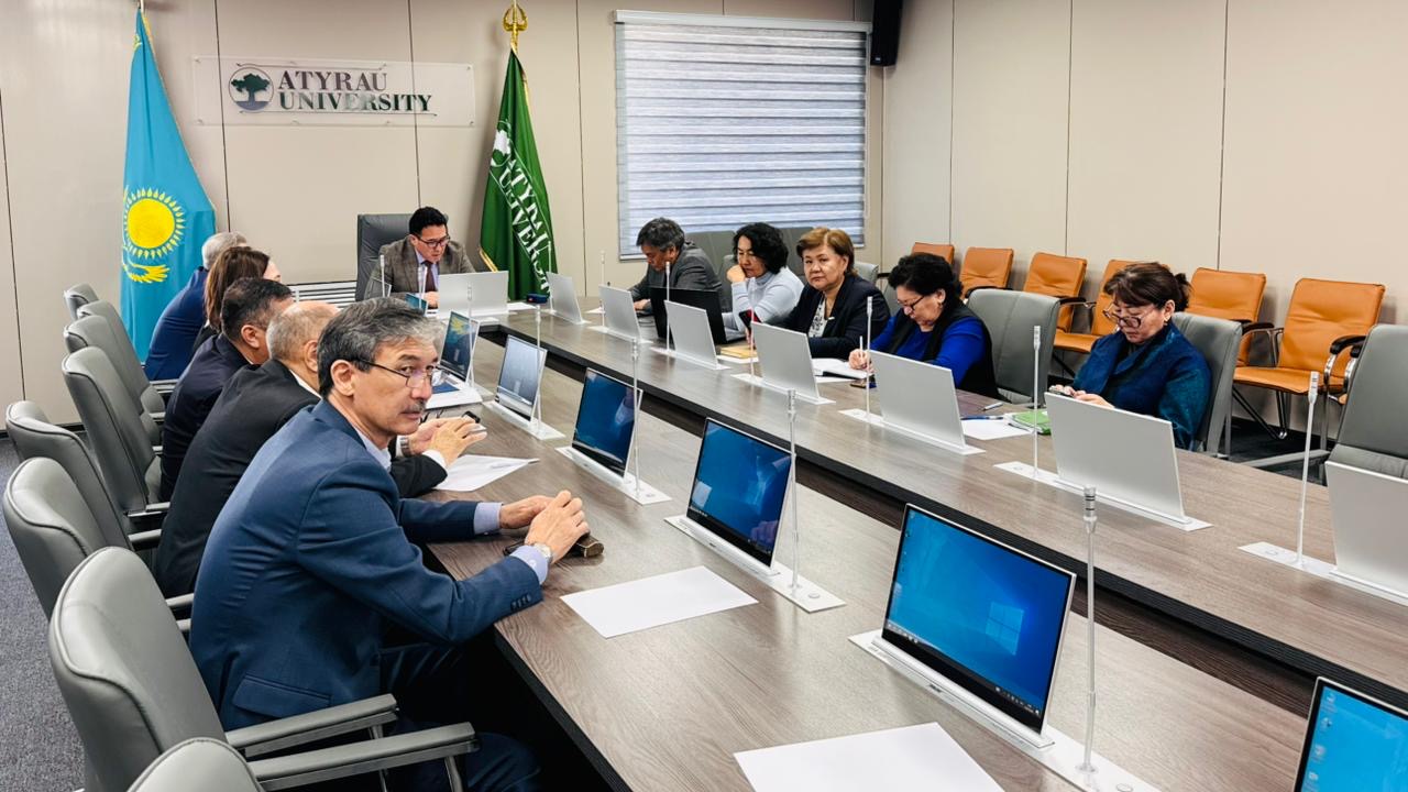 Meeting on Expanding International Scientific Cooperation Held at Atyrau University