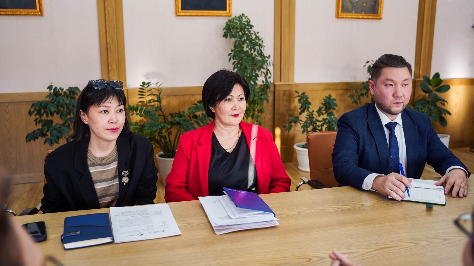 ПРОФЕССОР ОТТО ЧЕН ҒЫЛЫМИ ЗЕРТТЕУ ЖҮРГІЗЕДІ