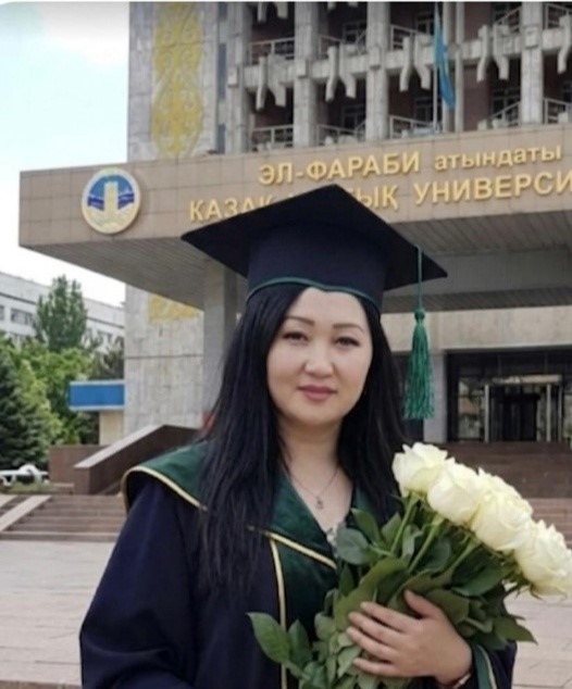 PhD дәрежесі құтты болсын!